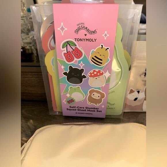 TONYMOLY Squishmallows Cam Blemish Patches, Self Care Sheet Masks & Fanny Pack - Picture 10 of 17